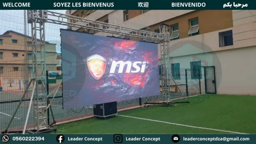 ÉCRANS GÉANTS LED AVEC STRUCTURE ALUMINIUM DÉMONTABLE