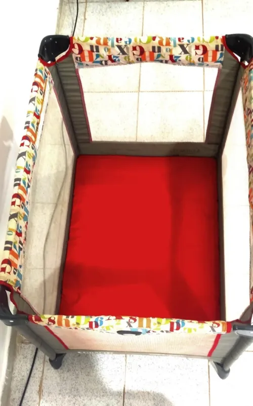 سرير اطفال. Parc pour bébé 