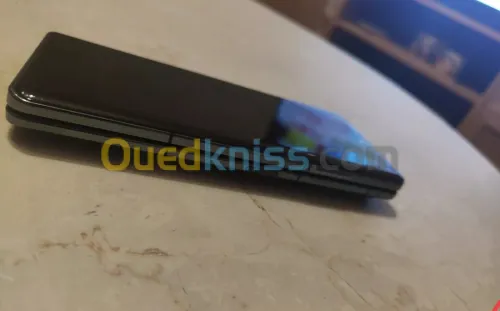 HONOR MAGIC VS 12/512 GB ( écran intérieur HS) VS