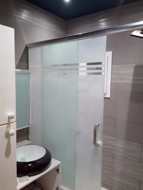 Cabine de douche en verre trempé