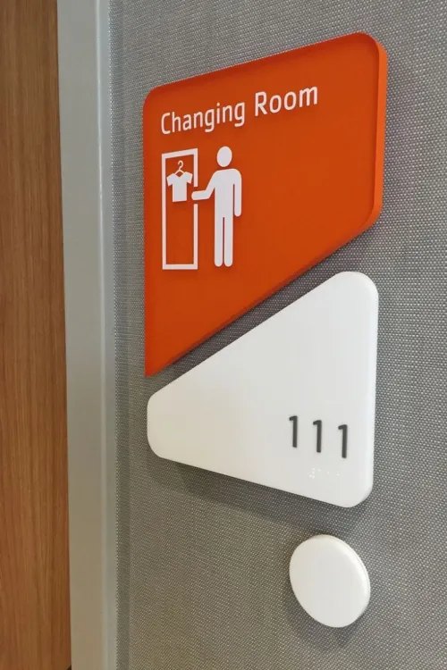 Plaques Signalétiques PMMA Pour Bureaux et Entreprises  / Fabrication sur Mesure