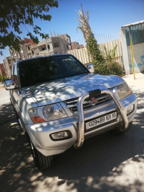 Mitsubishi Pajero Court 2001 Pajero Court
