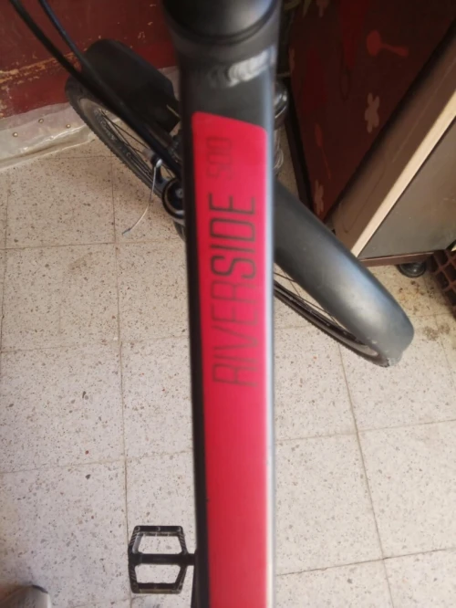 Vélo B'TWIN Riverside 500E xcellent état هابطة من الخارج