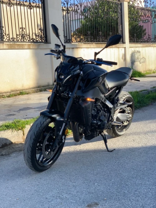 YAMAHA MT-09 2023