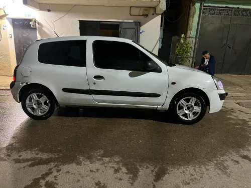Renault Clio 2 2001 Extreme