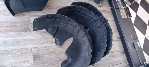 Porte aile malle capot parechoc 