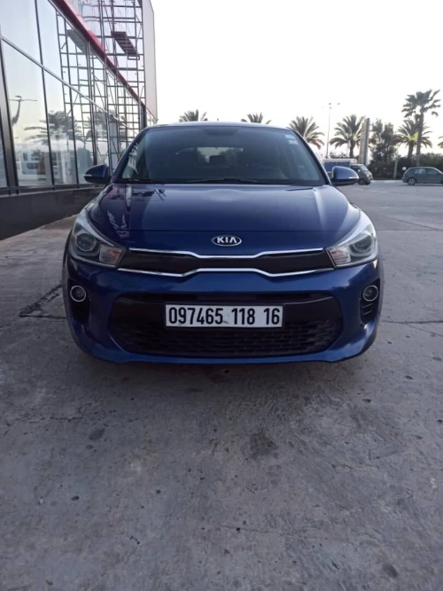 location de voiture l airport كراء السيارات المطار 