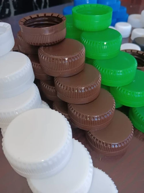 fabrication de bouchon en plastique STP.
