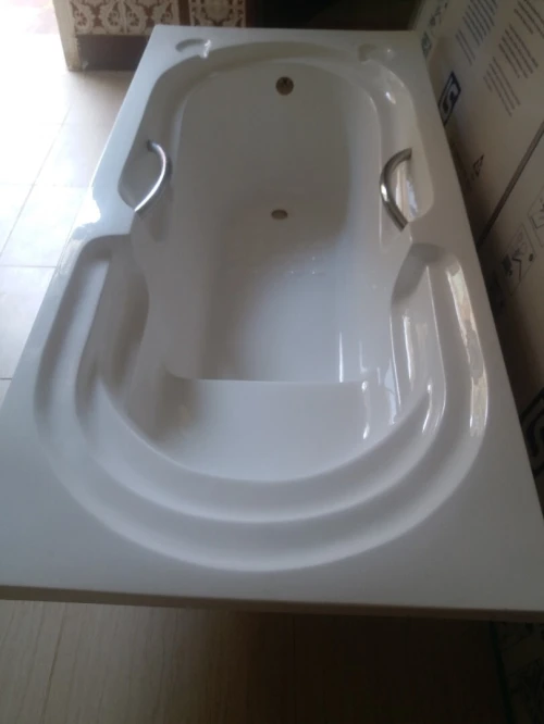 Baignoire dimension 160*75 cm
