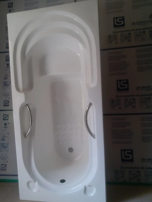 Baignoire dimension 160*75 cm