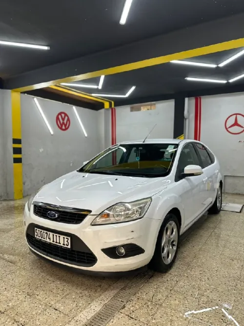 Ford Focus 4 portes 2011 Focus 4 portes