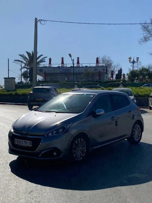 Peugeot 208 2019 Allure Facelift