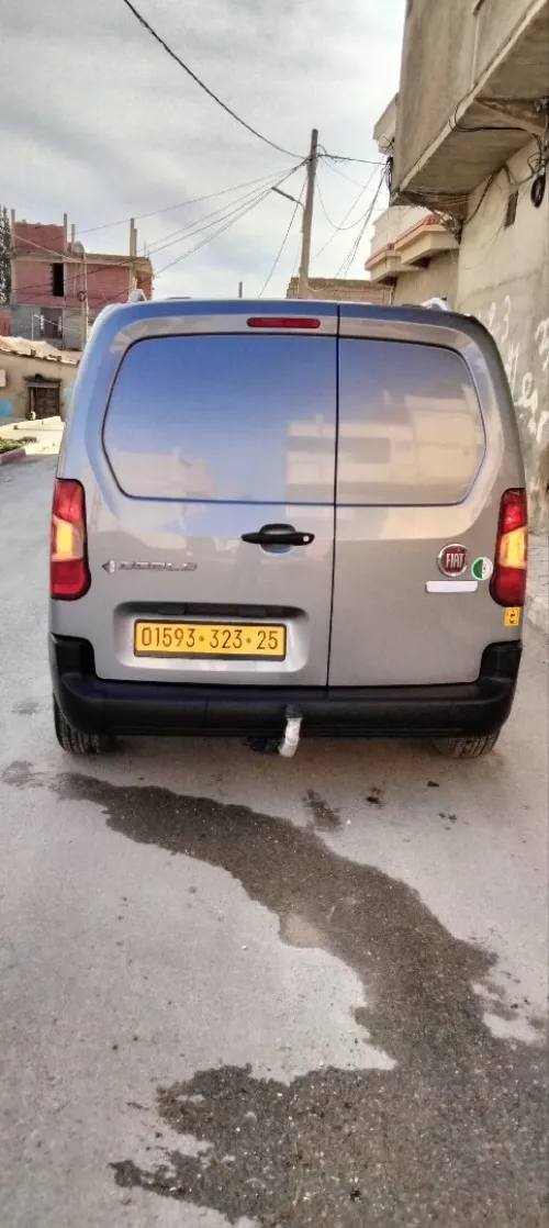 Fiat Doblo 2023 Itali