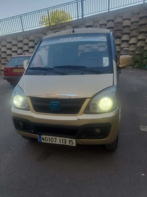 Zotye Z10 2013 