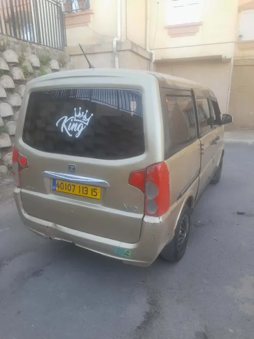 Zotye Z10 2013 