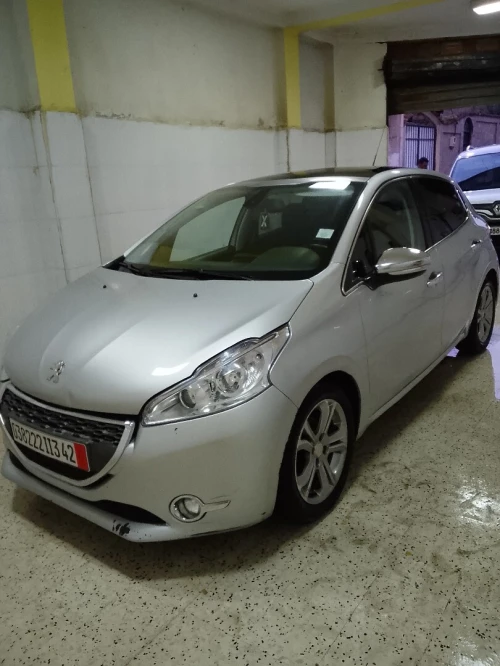 Peugeot 208 2013 Allure