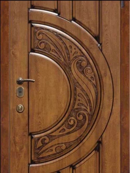 Porte sculpté 