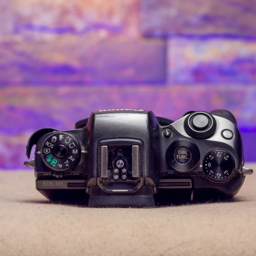 Canon EOS M5 