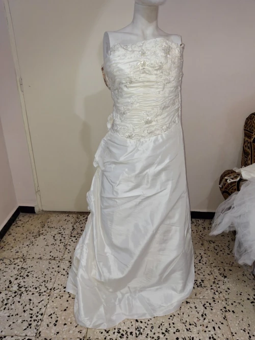 Ensemble Robes de mariées, Robes Blanches, Robes soirée