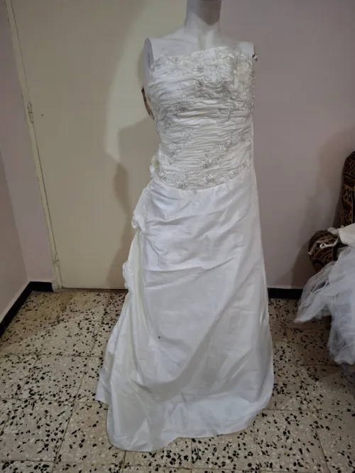 Ensemble Robes de mariées, Robes Blanches, Robes soirée