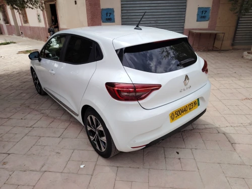 Renault Clio 5  2023 Evolution