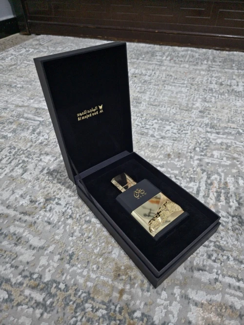 Eau de parfum __ ABAQ . AL MAJED OUD الماجد للعود