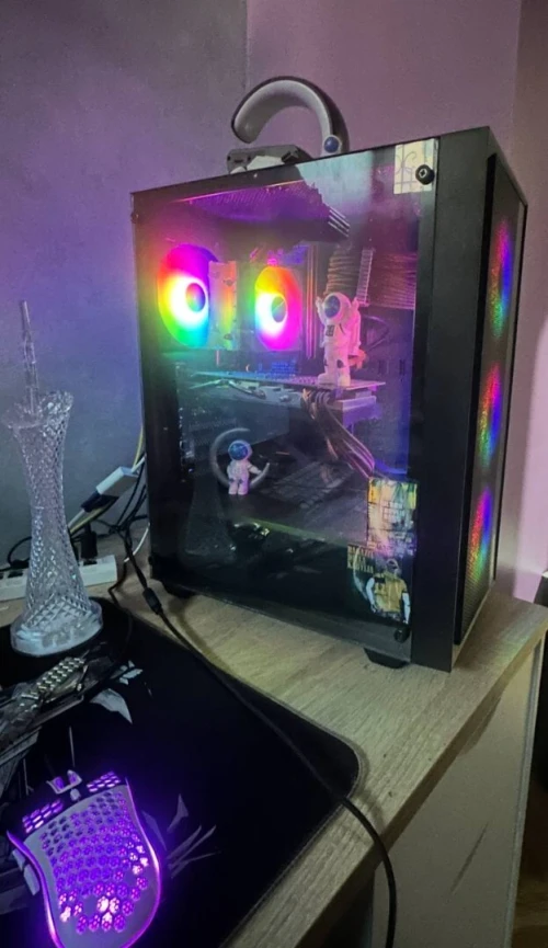 PC GAMER RX 5700 للبيع