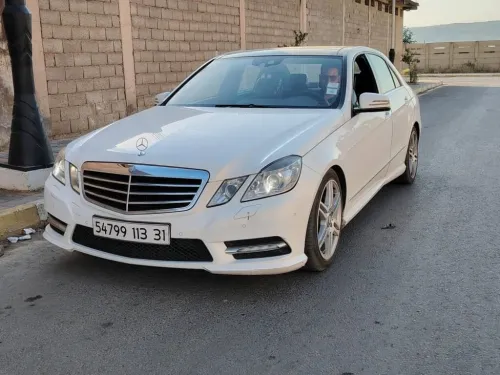 Mercedes Classe E 2013 AVANTGARDE Pack AMG