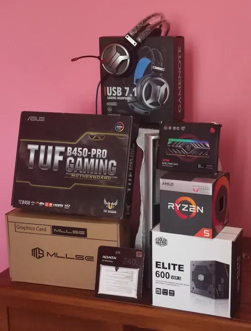 PC GAMER R5 2400G