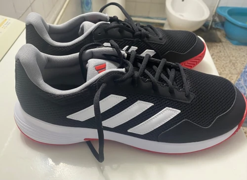 pointure 48 adidas original neuf