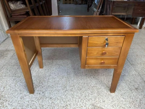 bureau bois rouge solide