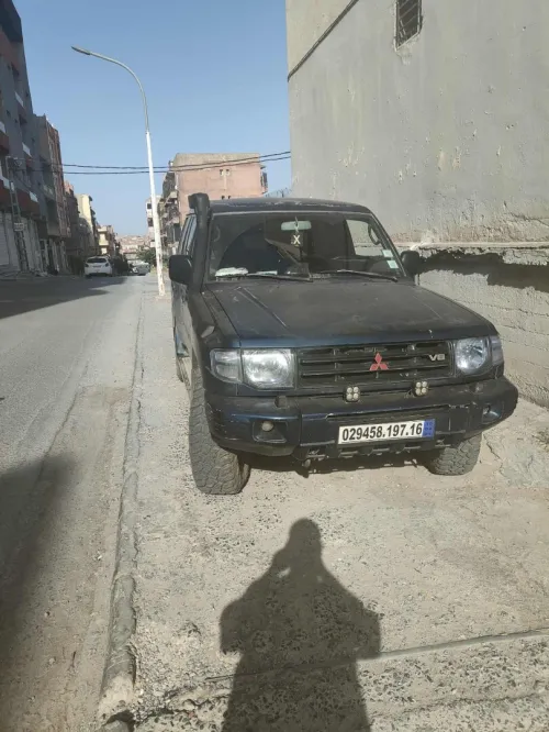Mitsubishi Pajero Court 1997 Pajero long
