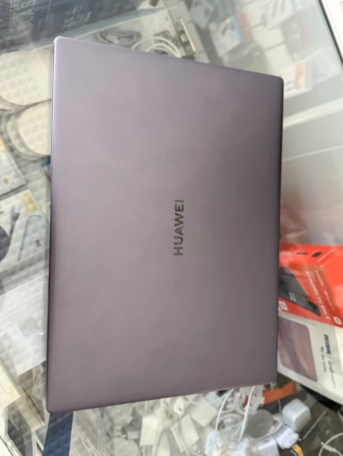 Huawei matebook d14