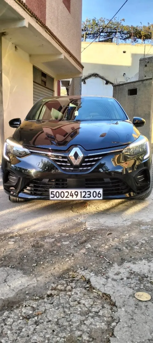 Renault Clio 5  2023 Intence plus