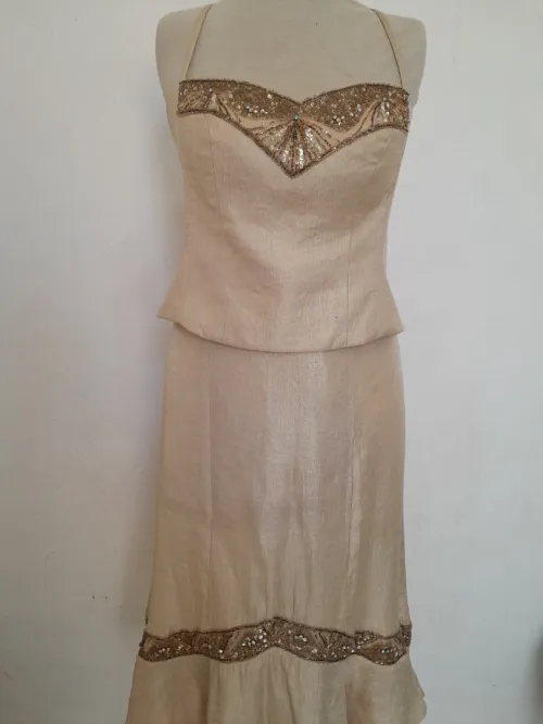 Robe soirètres bon etat. غوب سواغي 