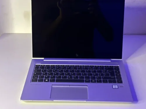 HP ELITEBOOK TACTILE  i5 8eme 4gb ram 128ssd nvme 