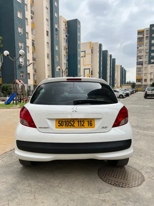 Peugeot 207 2012 Fennec