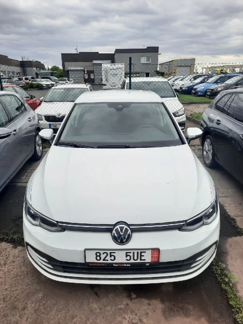 Volkswagen Golf 8 2022 Life Plus