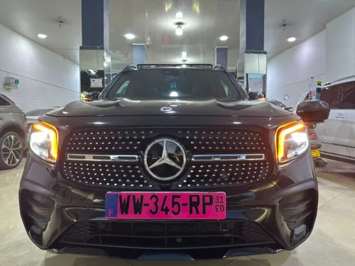 Mercedes GLB 2023 AMG  7 blace
