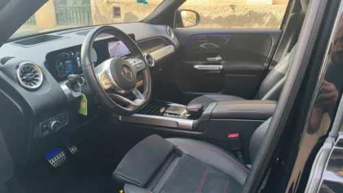 Mercedes GLB 2023 AMG  7 blace