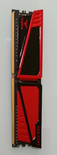 Mémoire RAM Gaming 8GB DDR4 2400 MHz Teamgroup -T-Force Vulcan
