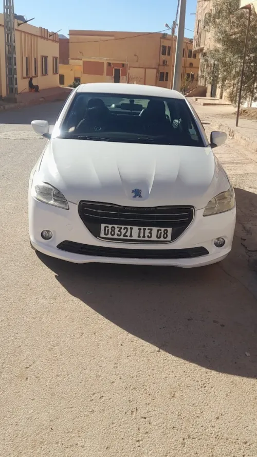Peugeot 301 2013 Allure