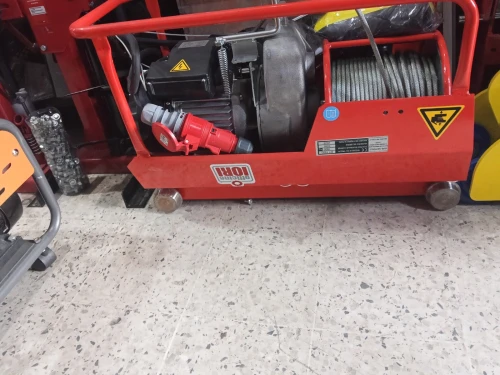 Monte charge italie 1800kg
