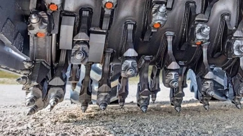 PIC et PORTE-PIC DENT et PORTE-DENT POUR TRANCHEUSE FOREUSE FRAISEUSE A FROID CASAGRANDE SOILMEC BAUER MAIT SANY XCMG VOGELE WIRTGEN VOLVO MARINI VERMEER GARBIN 