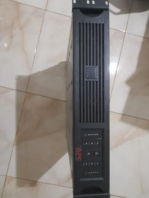 ONDULEUR SMART UPS 750 VA