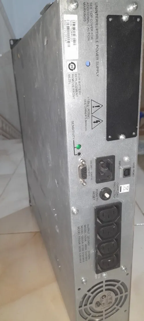 ONDULEUR SMART UPS 750 VA