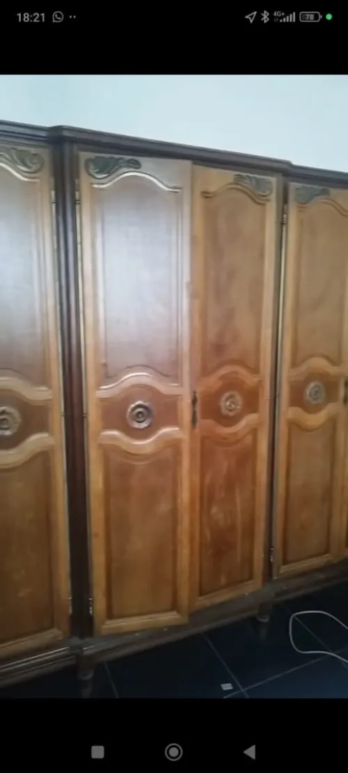 Armoire 6 portes en bois hêtre