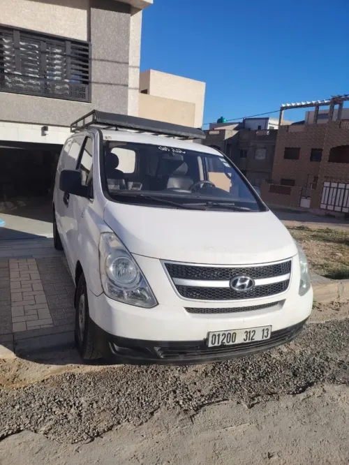 Hyundai H1 2012