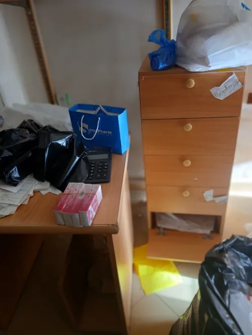 Mobilier pharmacie en bon etat