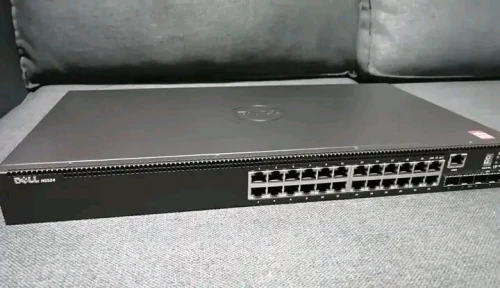 Deux swtiches dell et tp-link enterprise 
